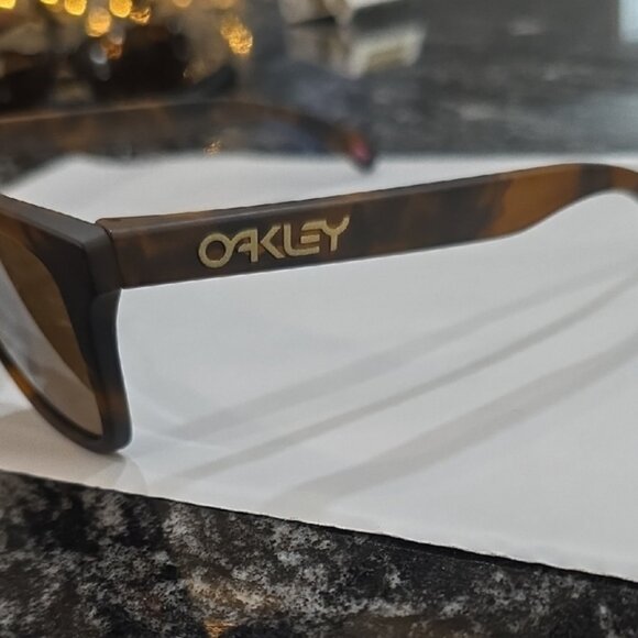 Oakley Tortoise Shell Sunglasses for Men - Picture 2 of 6